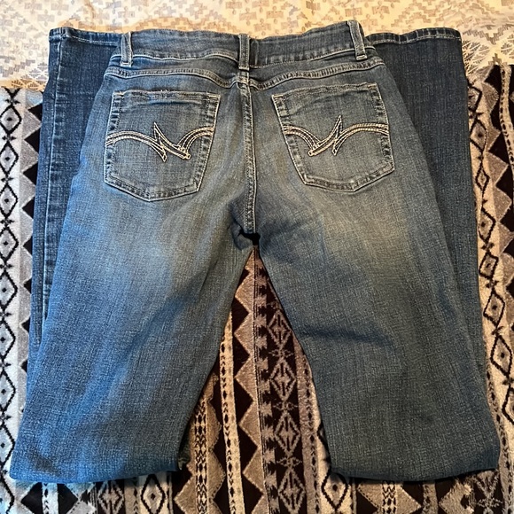 Size 5/6 - Picture 2 of 3